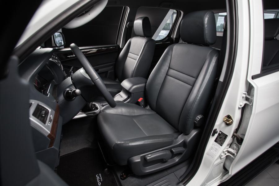 Интерьер Foton Tunland Double Cab 2016 года  (CIS) (фото 94 из 115)